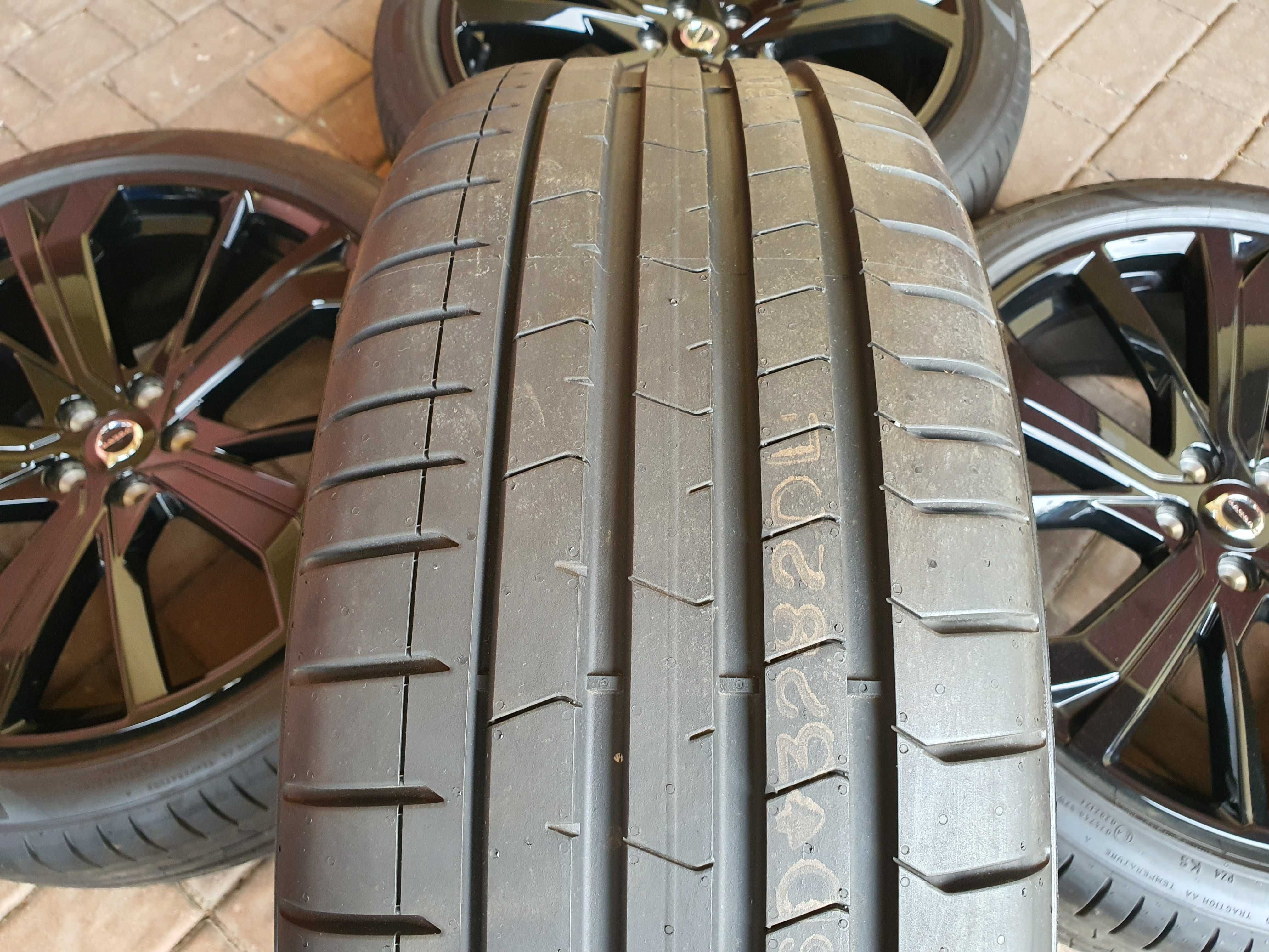 21 Volvo XC60 XC40 R-Design Ultra Black Edition 255/40 5x108 Lato