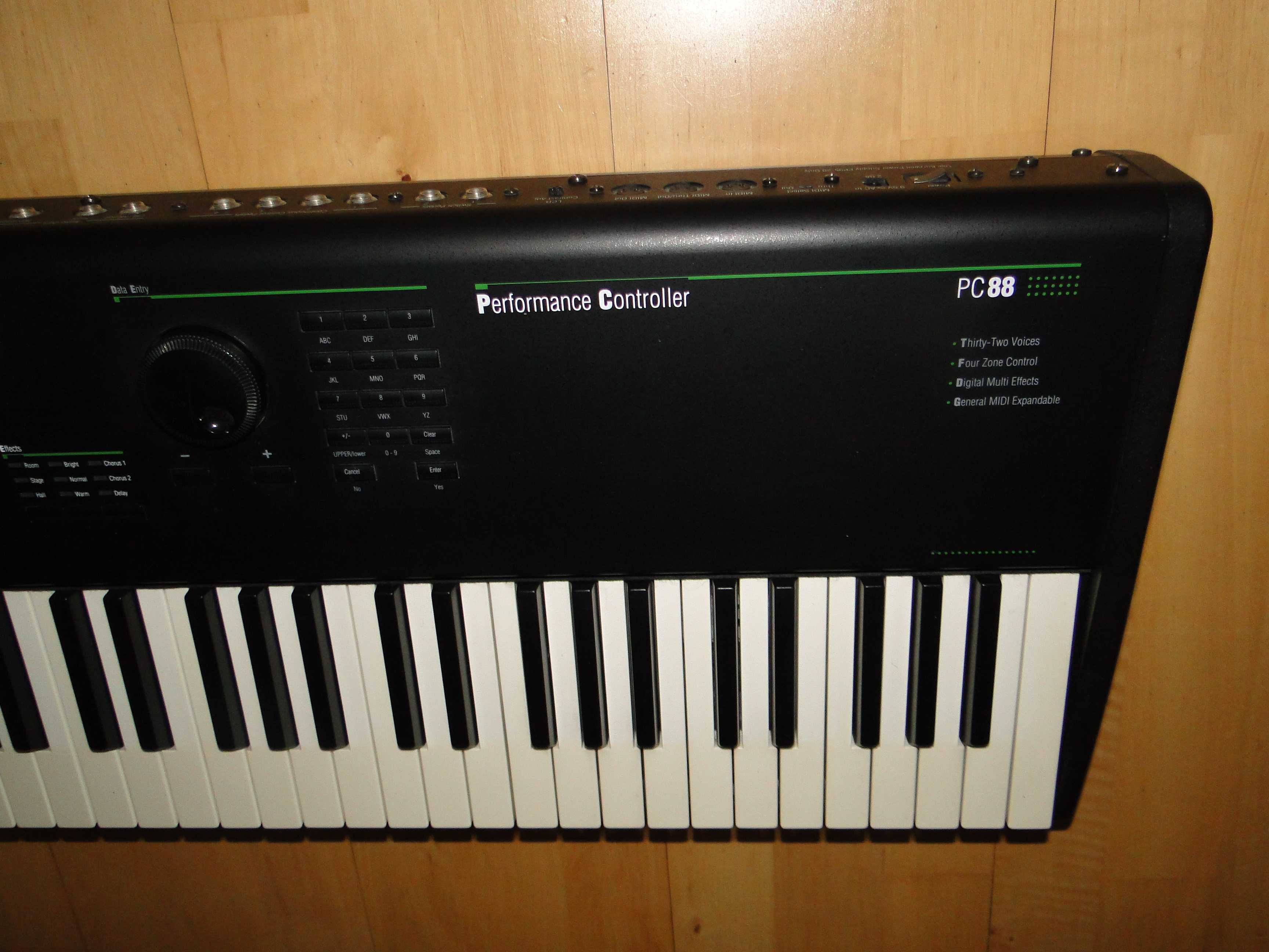 Genialne Wysokiej Klasy Piano Cyfrowe Syntezator KURZWEIL PC88+Futerał