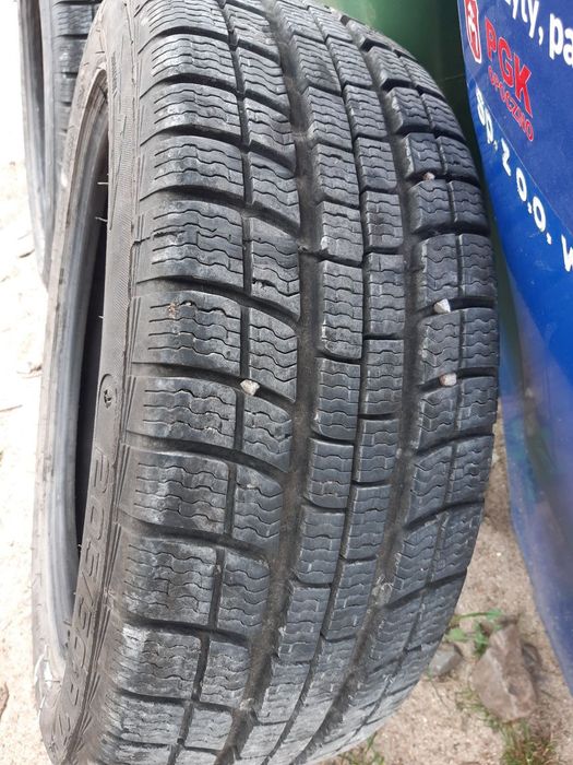Opony zimowe 205/50 r 17 po jednym sezonie