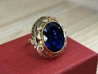 Złoty pierścionek 585 z niebieskim kamieniem | 6,62g | roz. 15 |