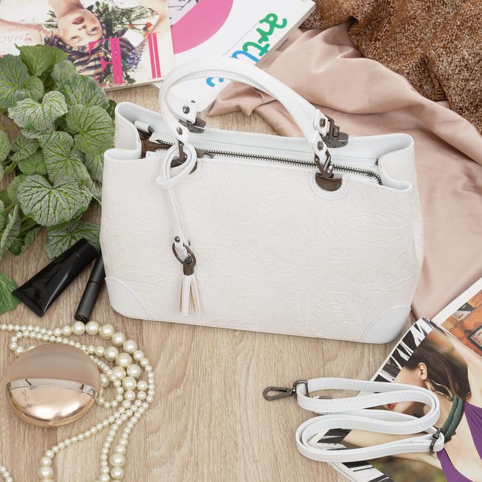 VERA PELLE torebka damska skórzana klasyczna z paskiem V541 biała