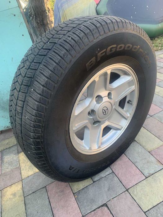 BFGoodrich urban terrain T/A комплект с литыми дисками Toyota