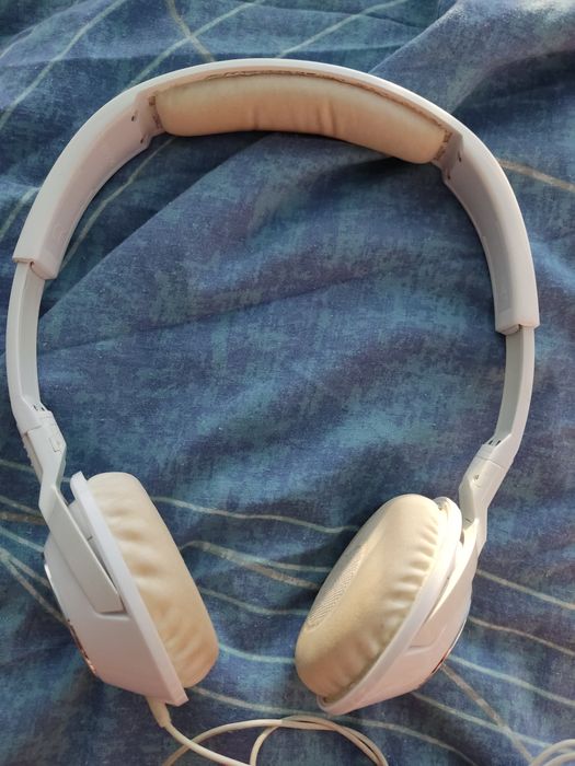 Навушники в ремонт Sennheiser HD 228, JBL T160TB