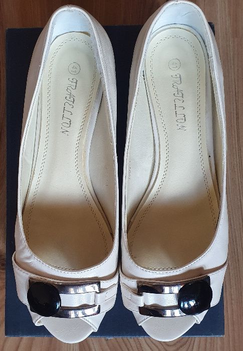 Nowe białe buty na koturnie odkryte palce 41 klamra lato wiosna