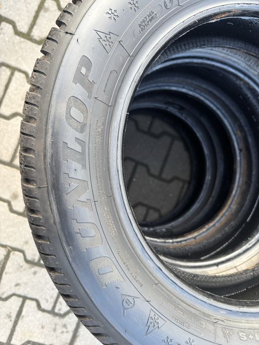 Komplet opon zimowych 175/65 R15 Dunlop jak nowe