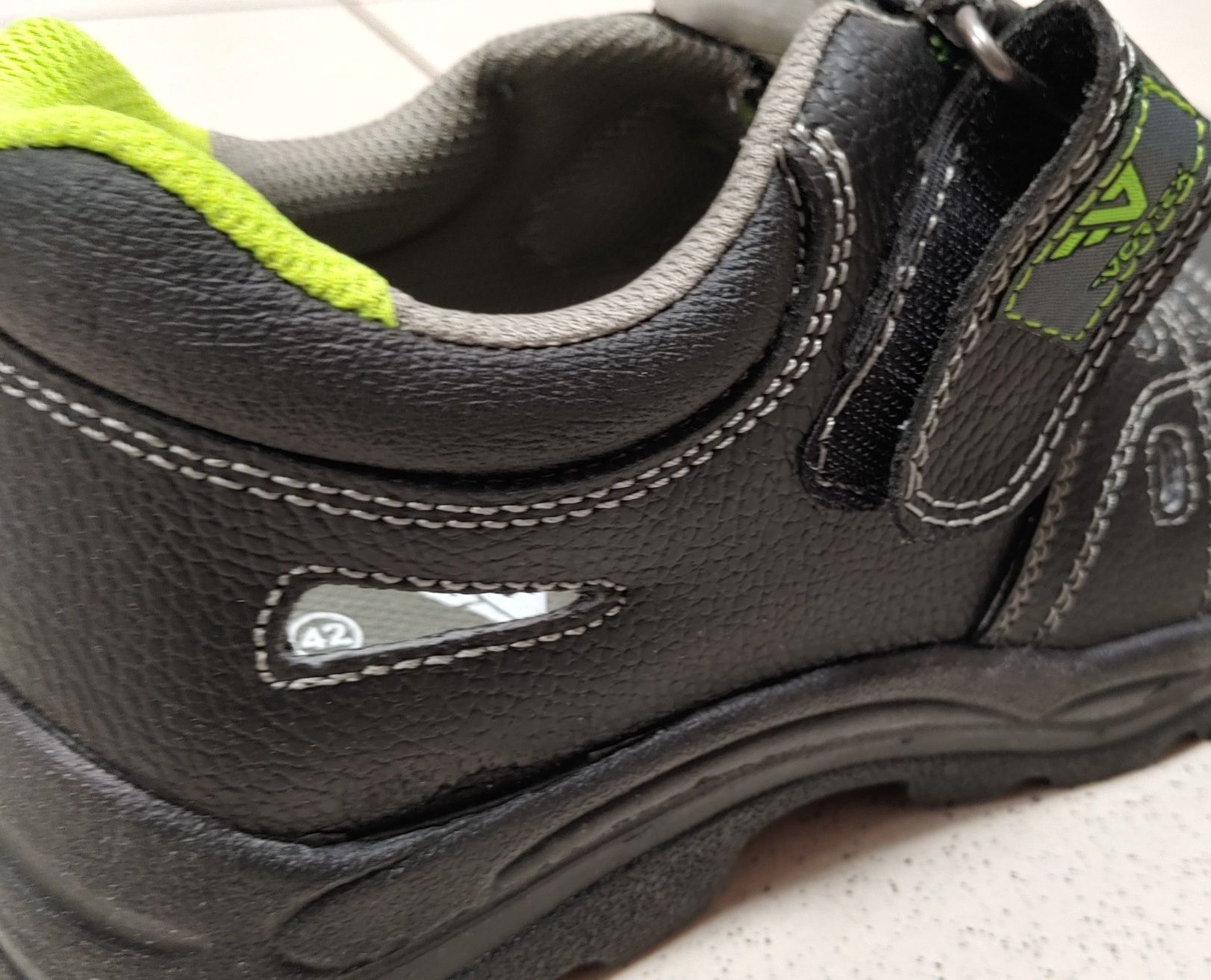Buty robocze 42 nowe