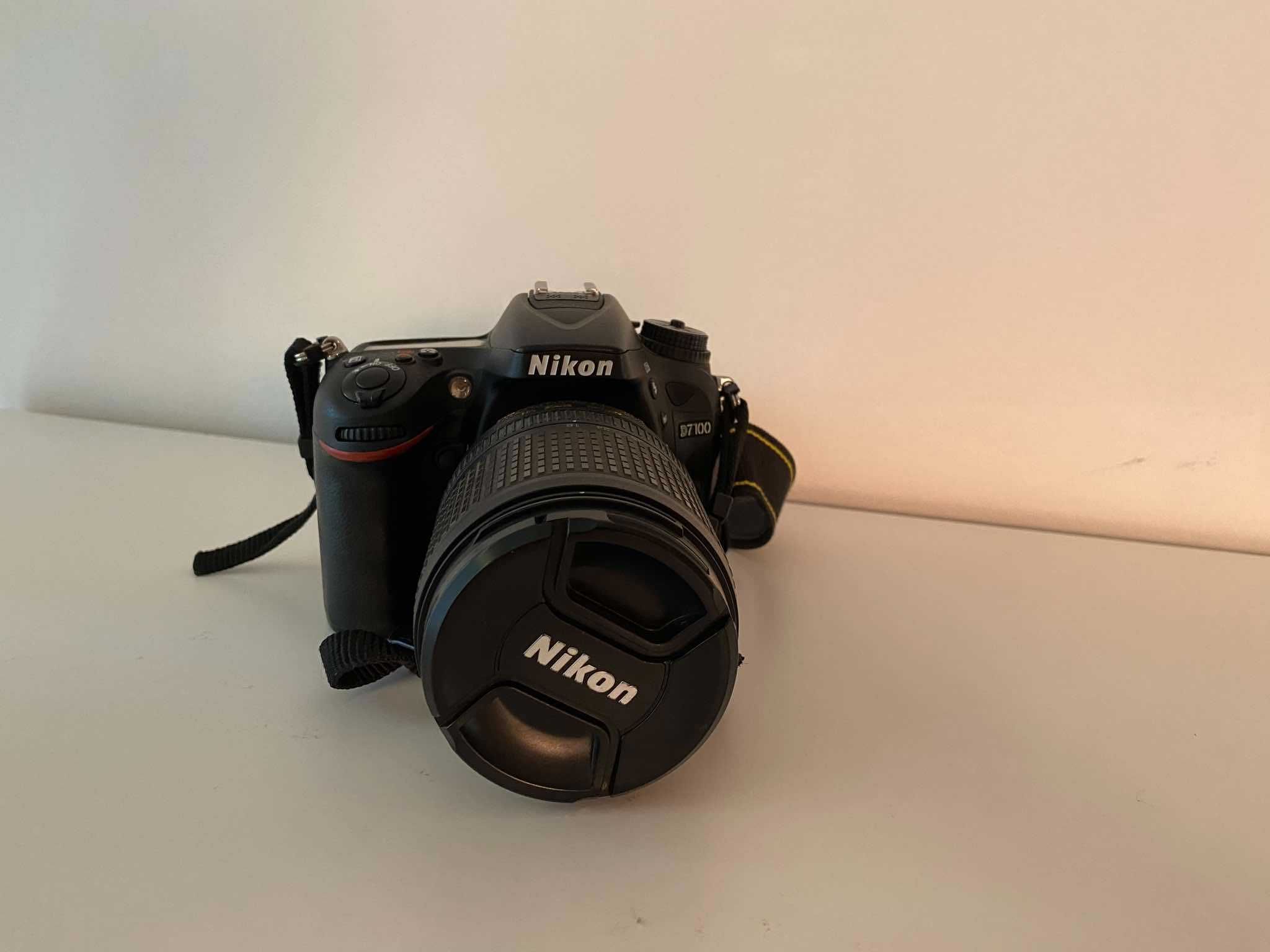 Nikon D7100 Body + Nikon DX VR AF-S NIKKOR 18-140mm + Torba i stojak