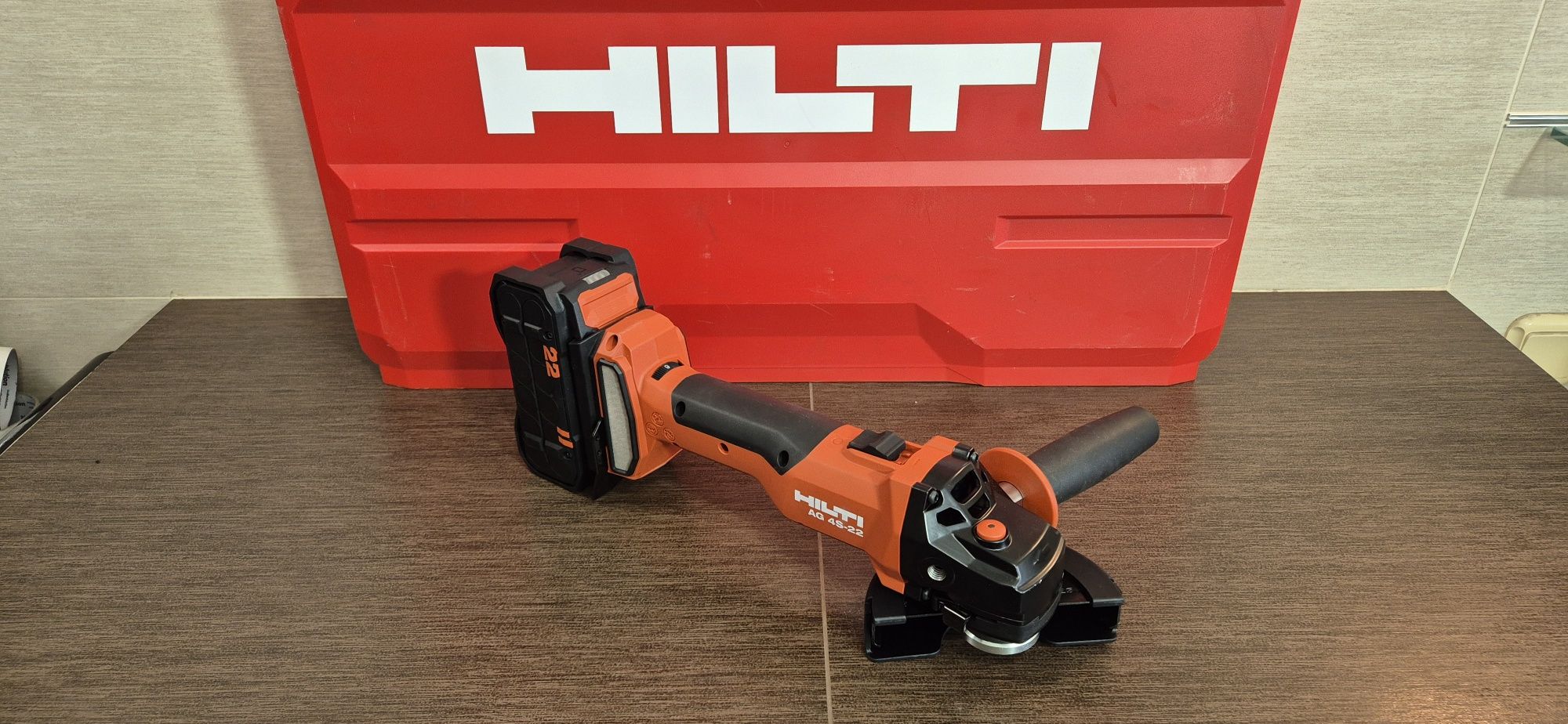 Zestaw Hilti NURON: TE 6-22, SF 4H-22, AG 4S-22, C 6-22, B 22-170 8Ah