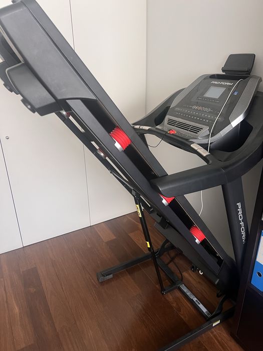 Esteira PROFORM como nova