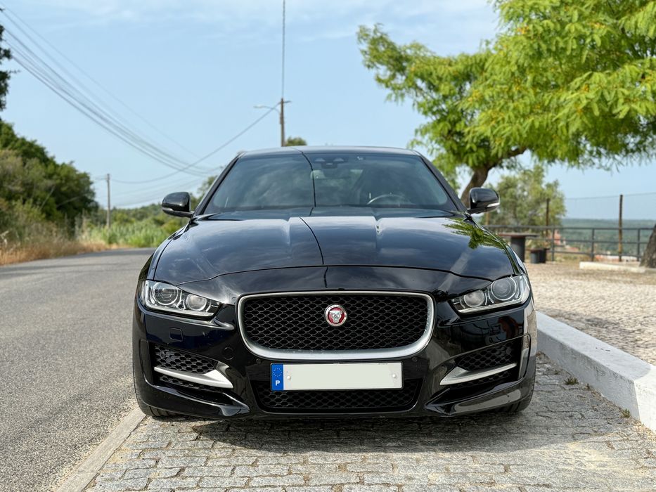 Jaguar XE R-Sport (Possibilidade de financiamento)