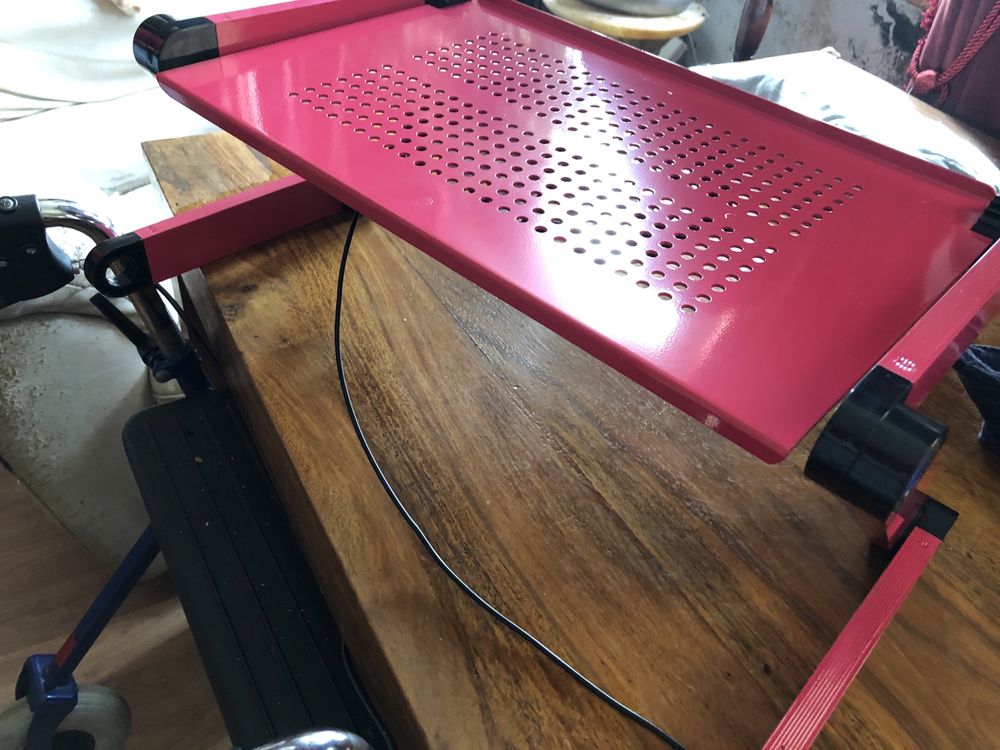 Stolik pod Laptop