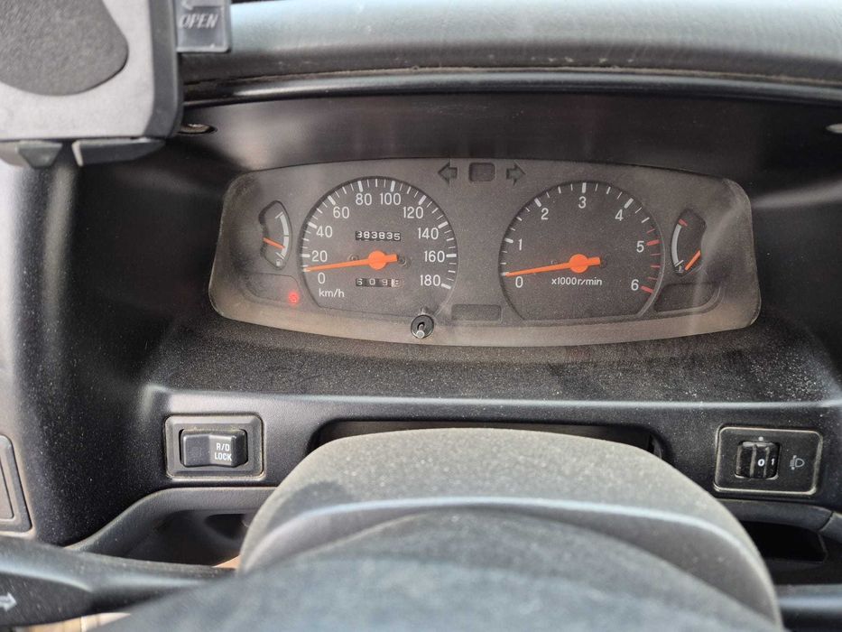 Mitsubishi L200 Strakar