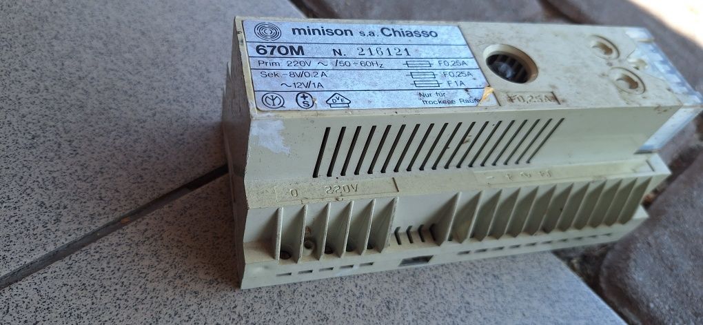 Transformator szynowy Minison Chiasso 670m 8v 12v zasilacz