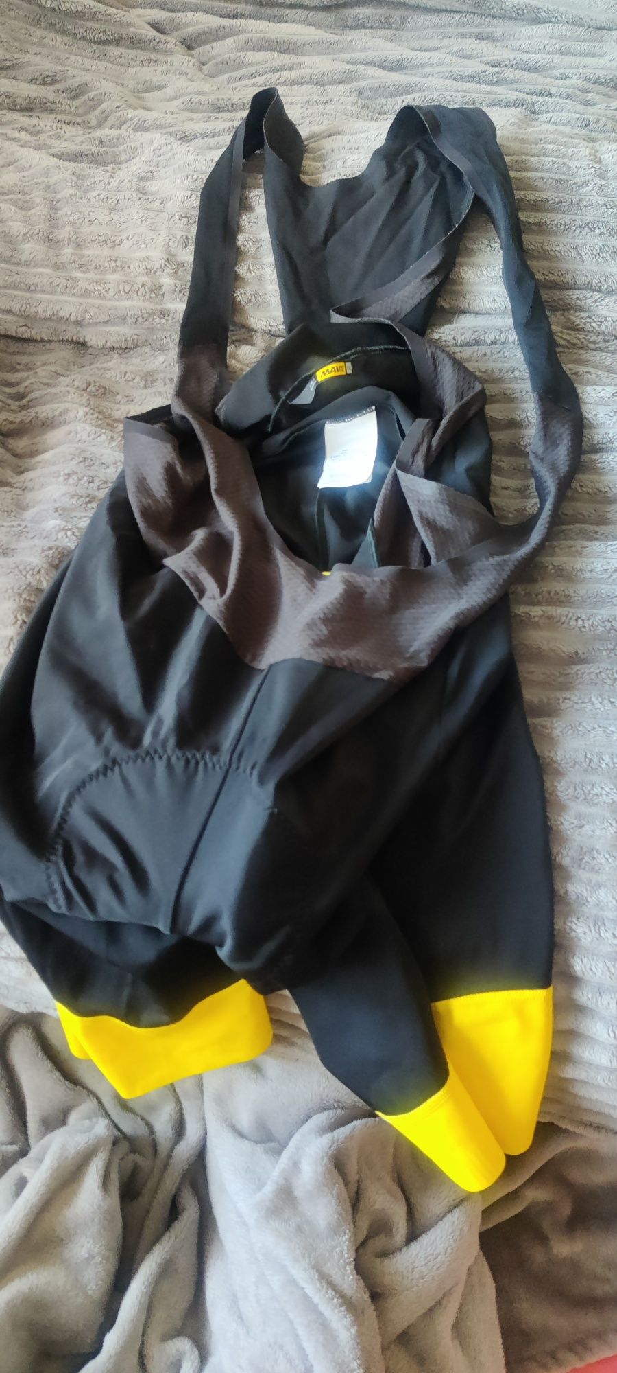 Spodenki kolarskie Mavic Cosmic Pro Bib Short