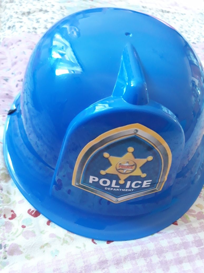 Kask, hełm police