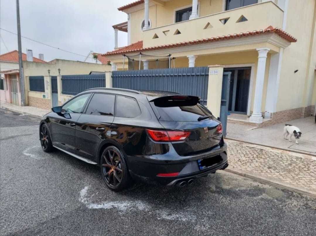 Seat Leon Cupra R Carbon Edition