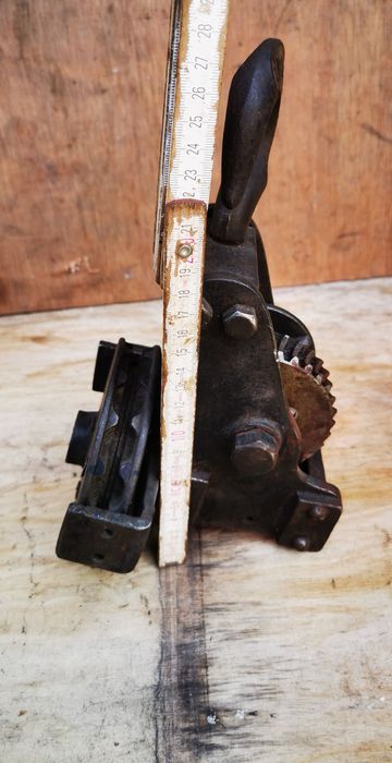 Wciagarka łańcuchowa 250kg