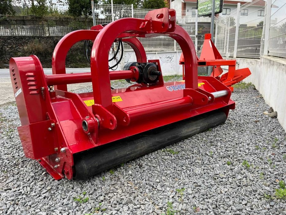 Triturador martelos 1.80m Reforçado descentrável Hidráulico NOVO