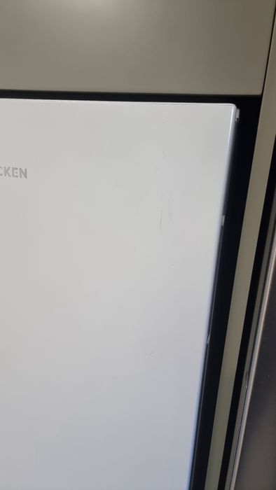 Arca Vertical BECKEN BUF4869 (No Frost - 143.4 cm - 155 L - Branco)