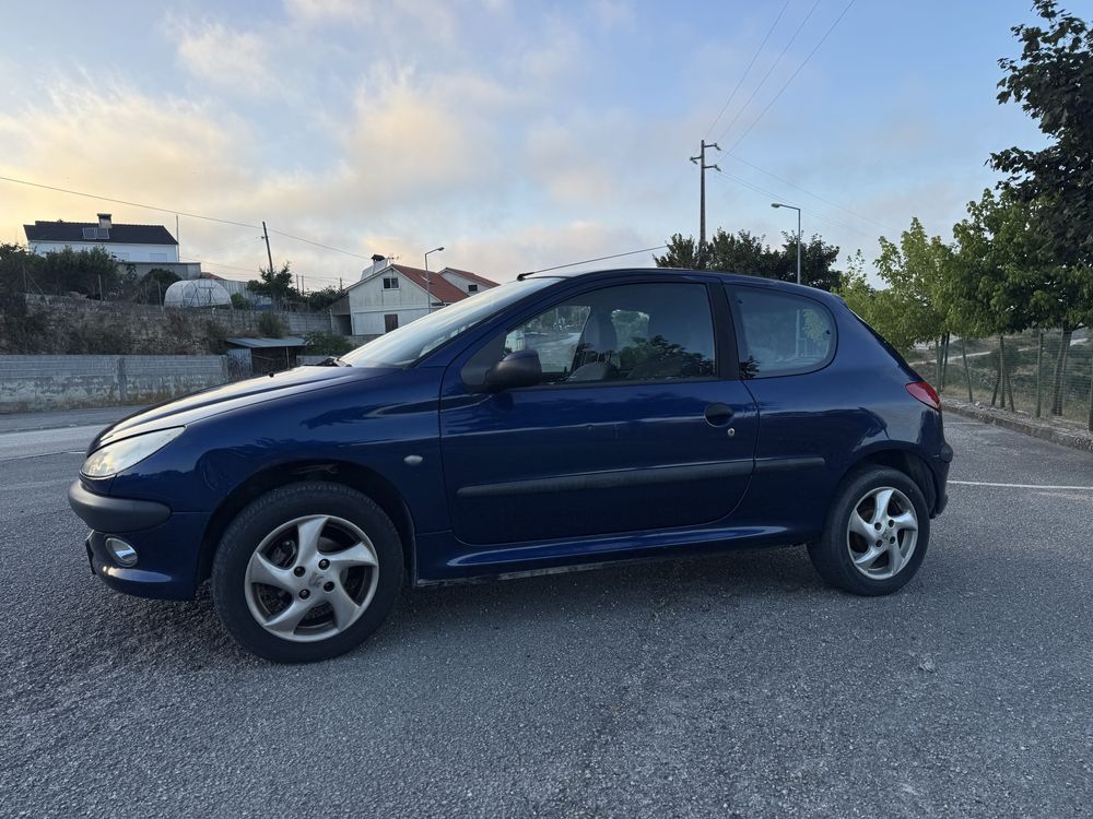 PEUGEOT 206 (1.1)