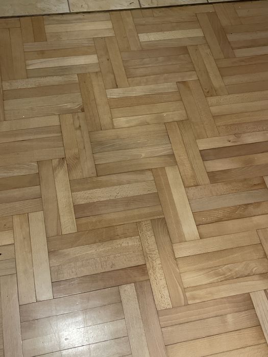 Drewniany parkiet dębowy. Klasyczna jodełka 30m2- 800 zloty (do neg.)