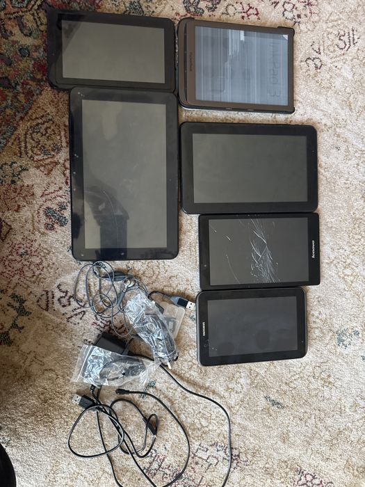 Tablety na części mix za 40 zł całość