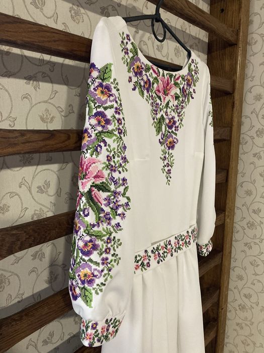 Сукня вишиванка розмір S