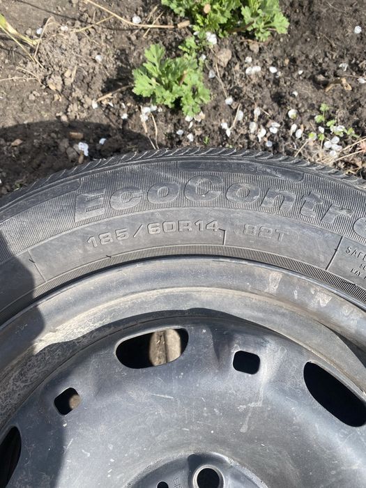 Шини з дисками комплект