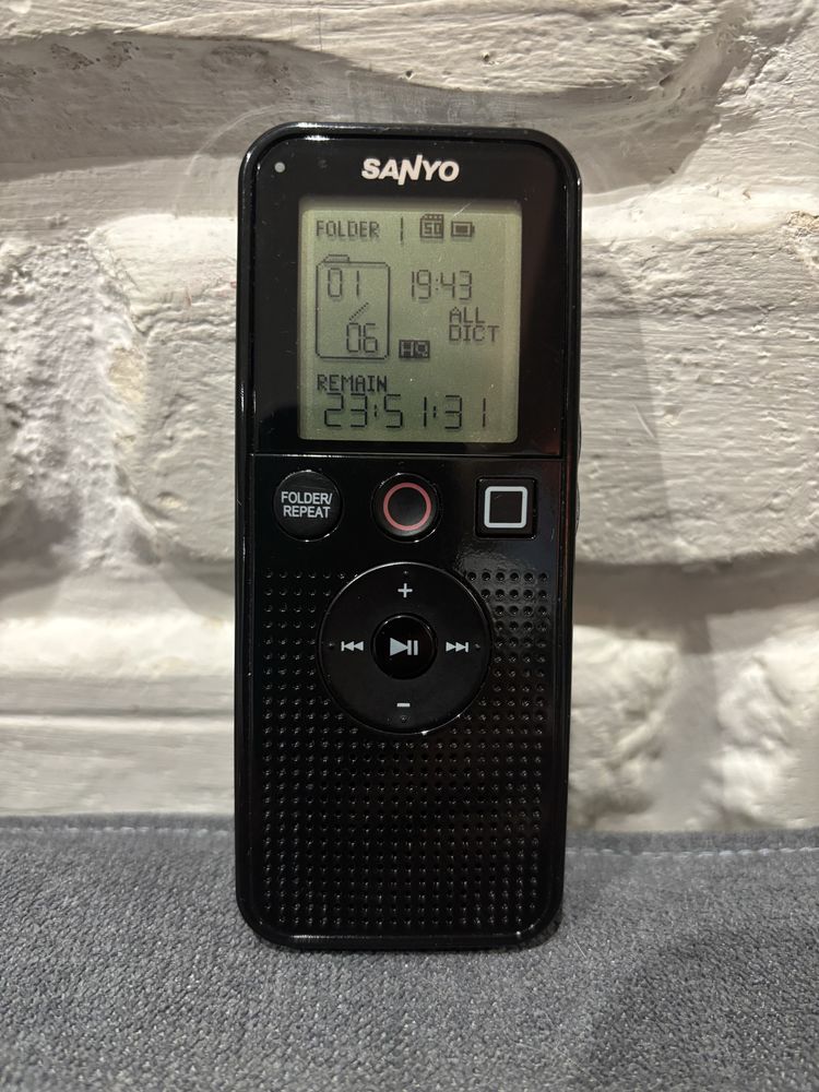 Диктофон SANYO ICR-FP450