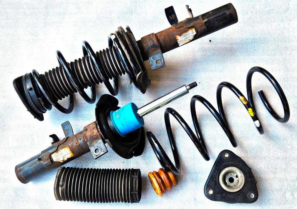 Sprężyna org przedniego zawieszenia FORD Focus MK3