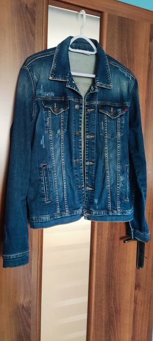 Jeansowa kurtka damska
