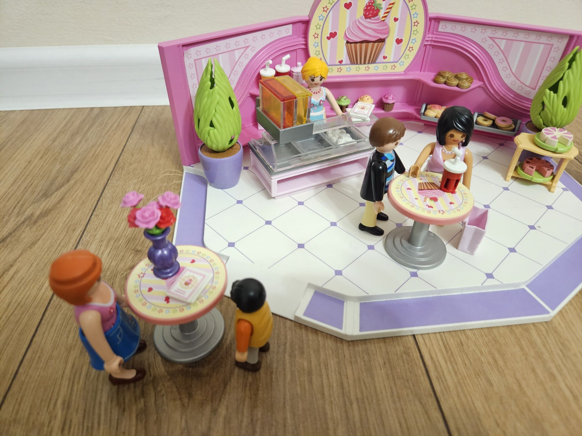 Playmobil 9080 City Life Kawiarnia Cupcake