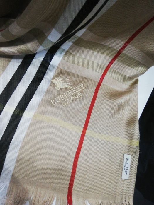Szał. Krata uk burberry jasny beż lub karmel 180x75 cm