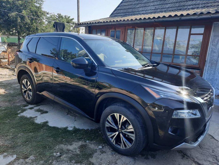 Продам ниссан рог т33