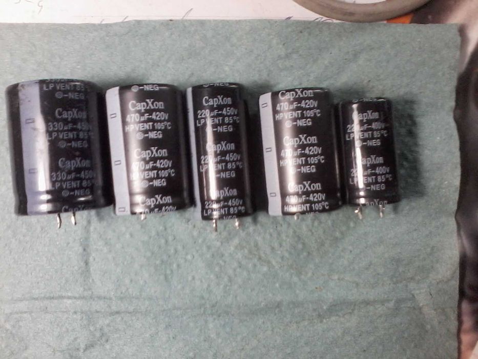 КОНДЕНСАТОРЫ ЭЛЕКТРОЛИТИЧЕСКИЕ 400-500 v  NOS и из  японского винтажа.