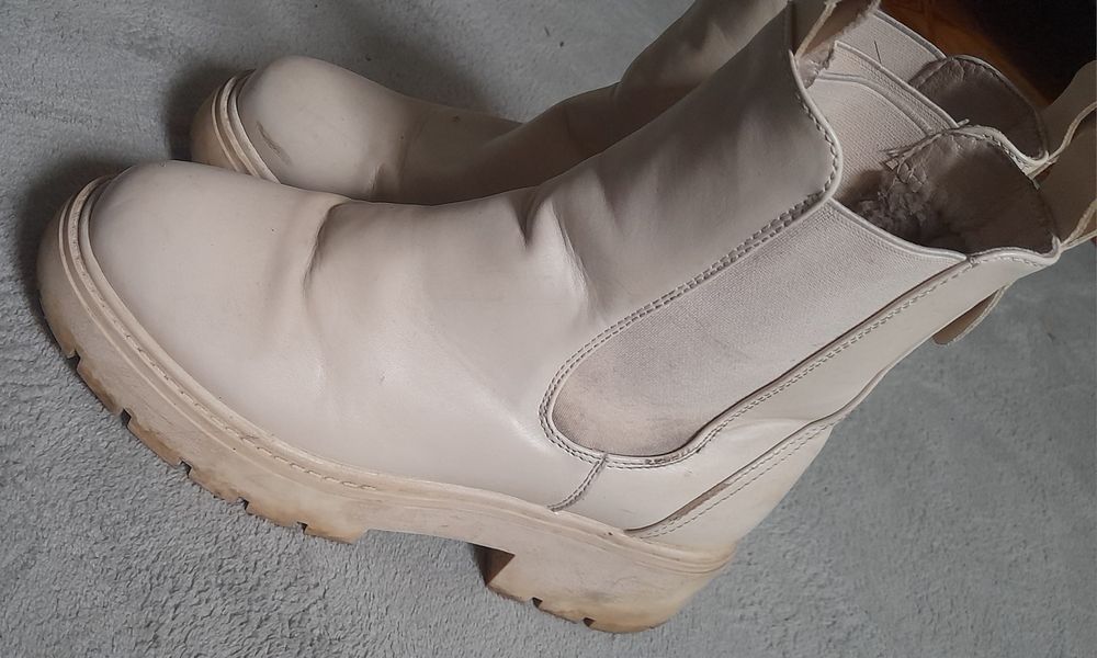 Челсі зимові 39р.бежеві