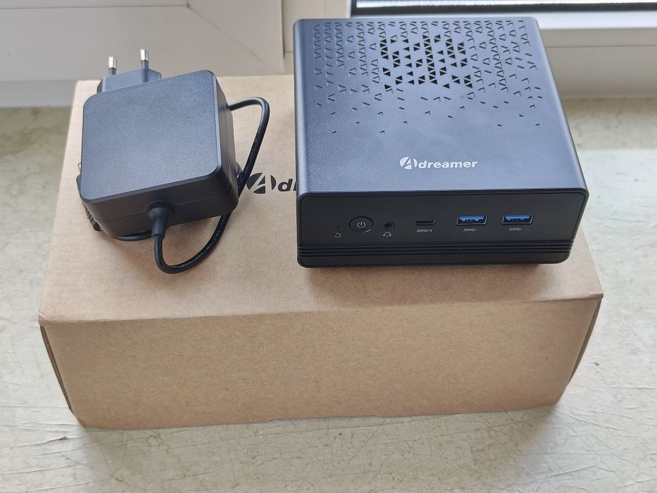 Потужний міні ПК Adreamer Ryzen 7 7840HS 8/512Gb Radeon 780m