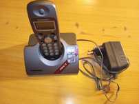 Telefon stacjonarny PANASONIC bezprzewodowy DECT KX-TCD410PDM