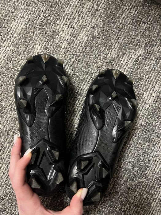 бутсы Adidas Predator Accuracy+ FG