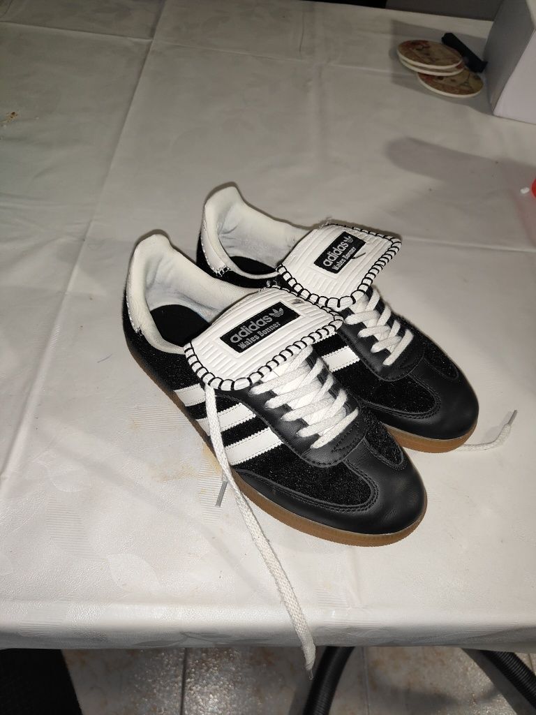 Sapatilhas adidas N41