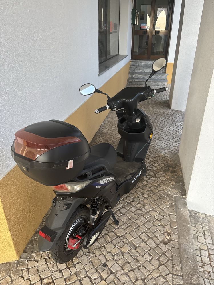 scooter elétrica