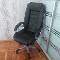 Крісло офісне/крісло керівника поворотне Dacar ECO від Nowystyl