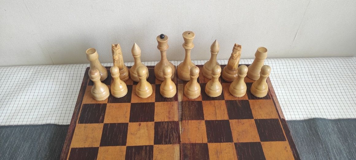Шахматы деревянные 1970 г доска 40х40см