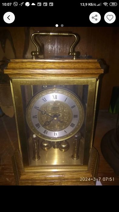 Продається вінтажний,настільний годинник що