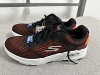 Sketchers go run 7