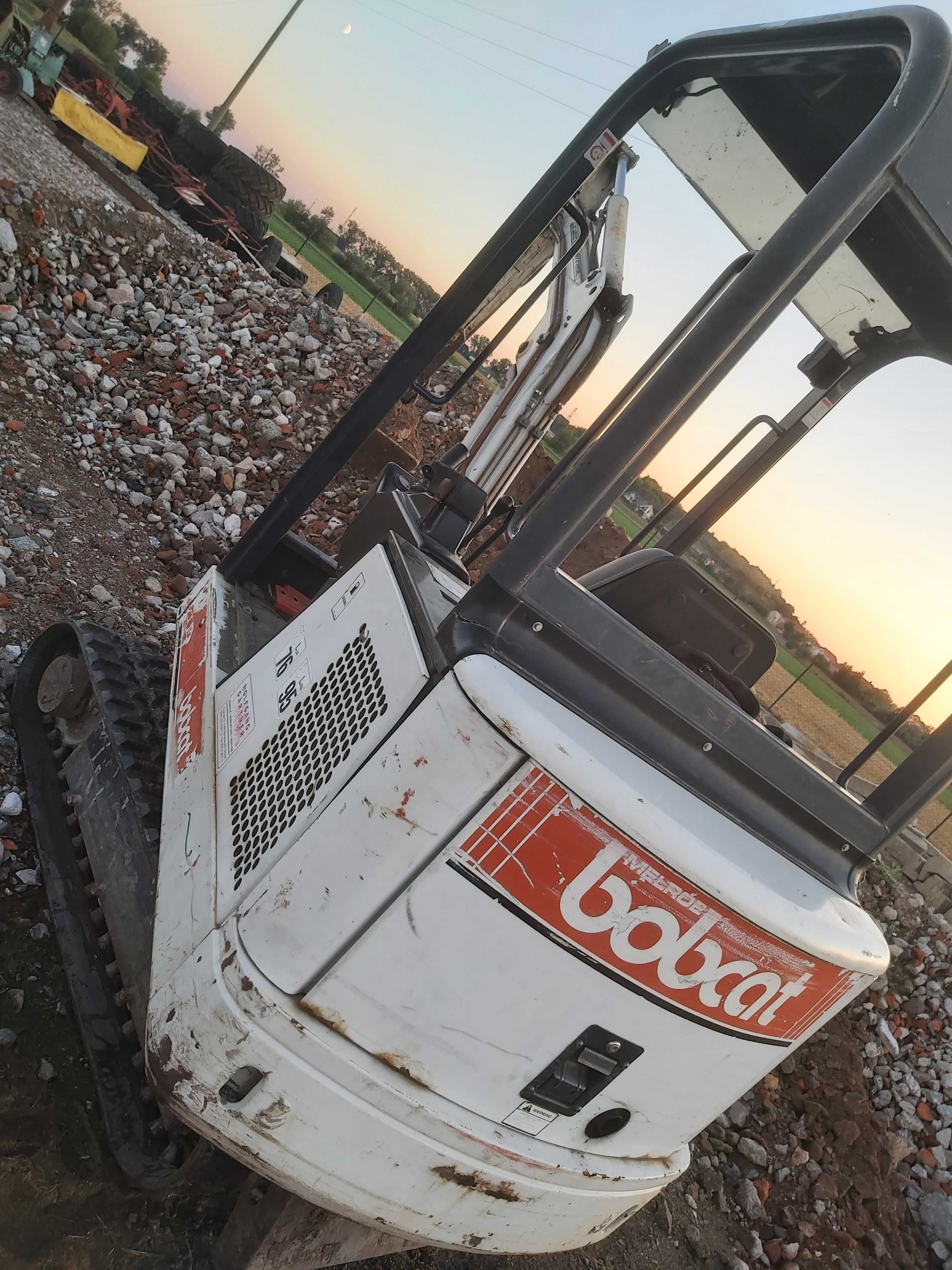 Mini koparka bobcat kubota