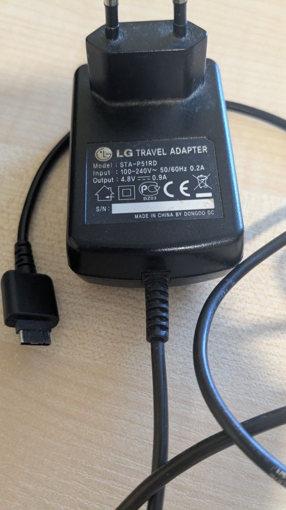 Блок живлення lg sta-r51rd 4.8v 0.9a