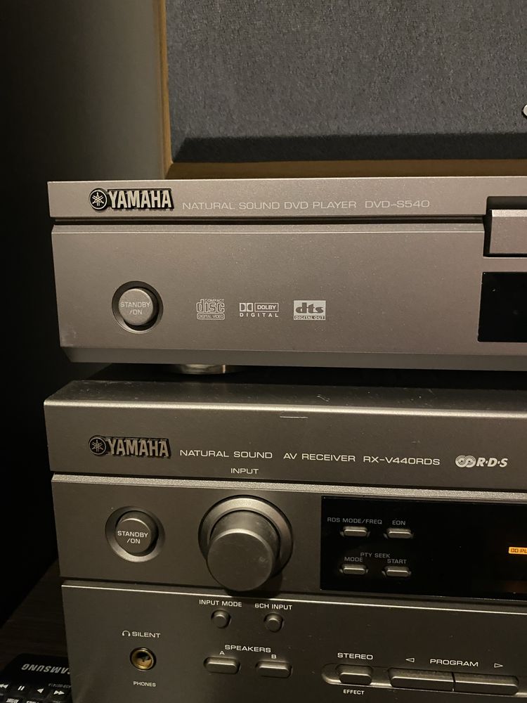 Yamaha rx v 440 rds + dvd s 540. 3 glosniki Eltax universe. Bez kolumn