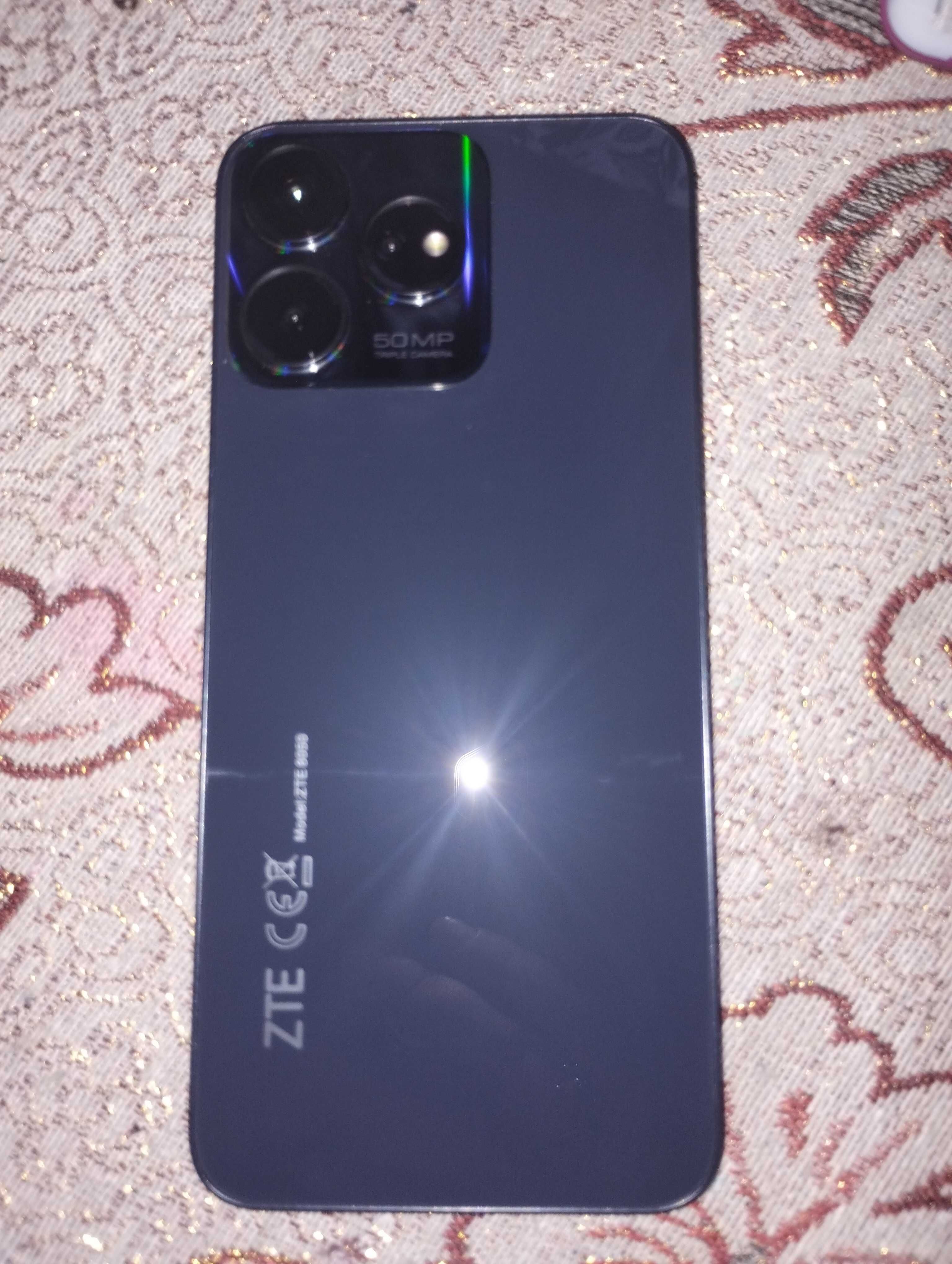 ZTE Blade V50 Design