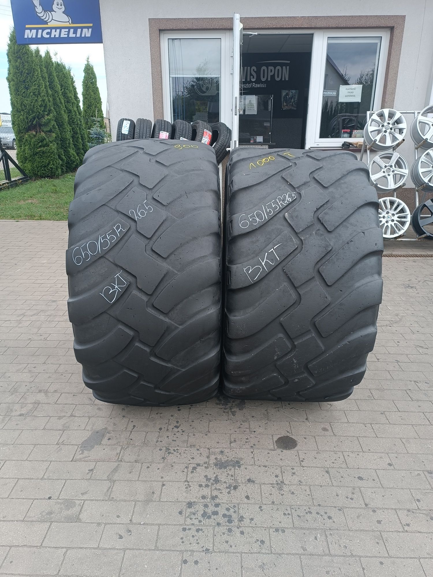 650/55R26.5 BKT FL 630 Ultra Flotation Radial